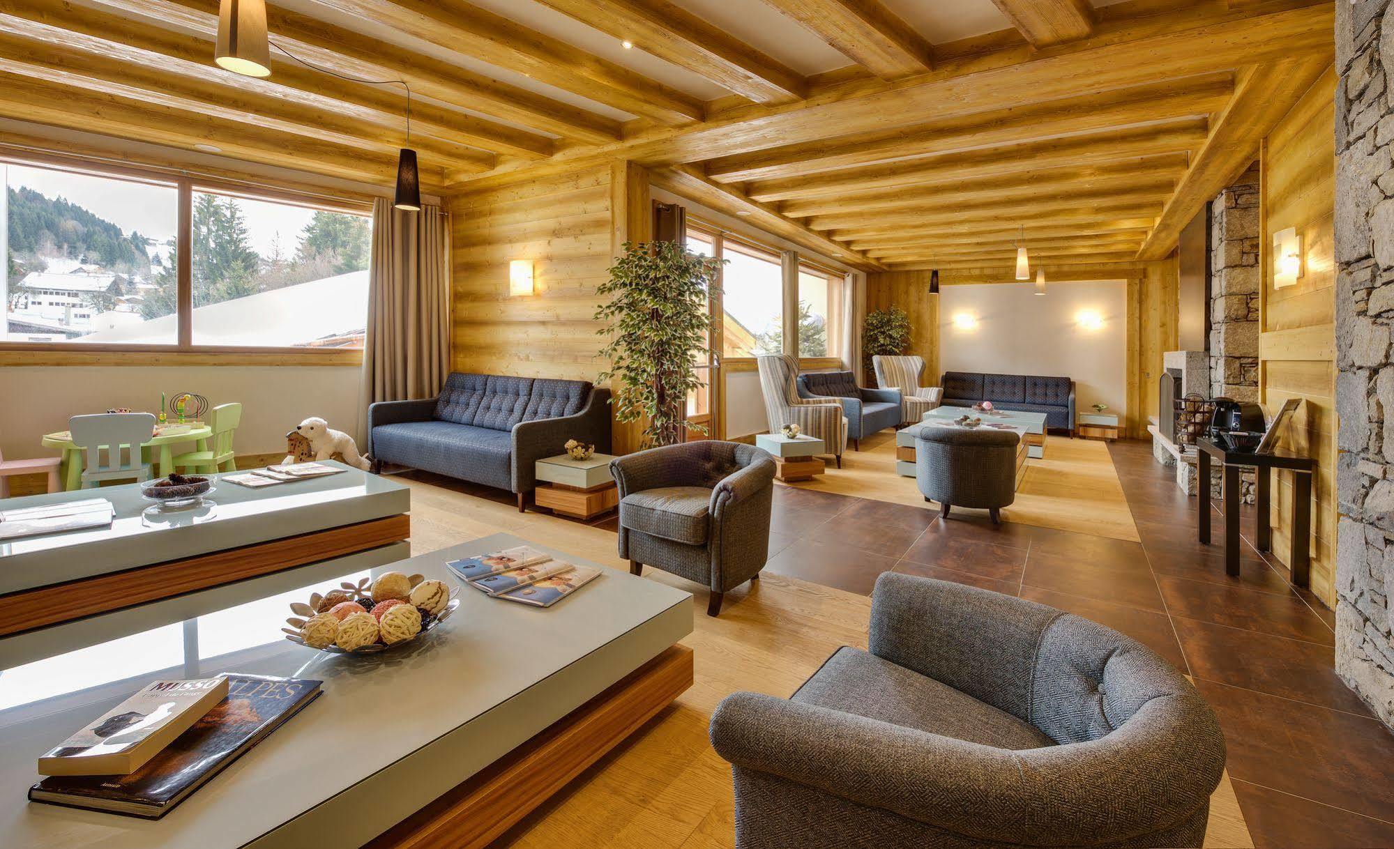 Cgh Residences And Spa Les Chalets De Leana 雷加霍斯达哈施 外观 照片