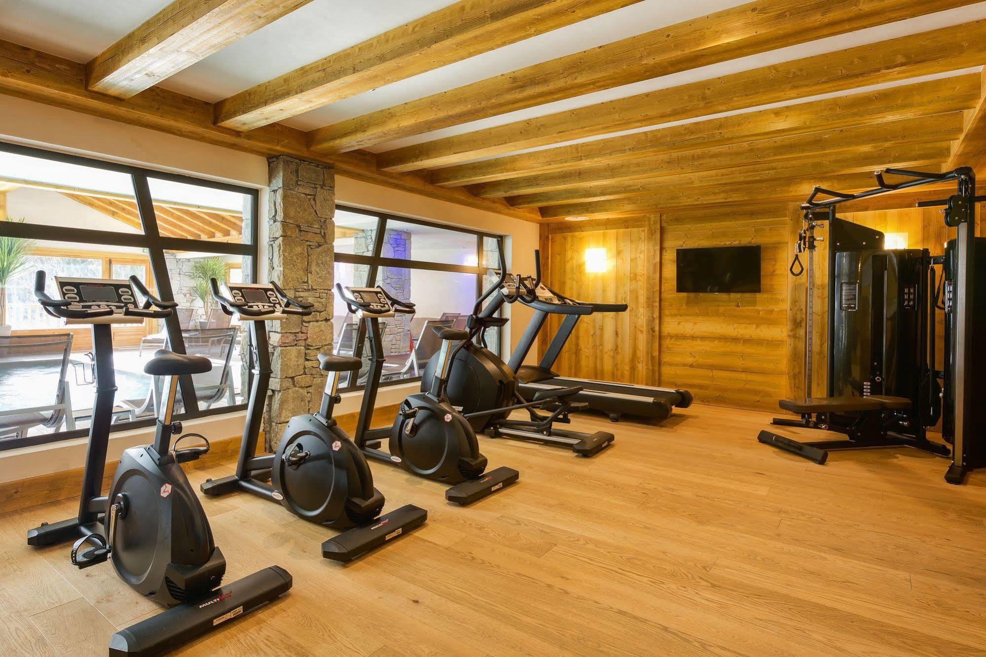 Cgh Residences And Spa Les Chalets De Leana 雷加霍斯达哈施 外观 照片